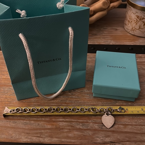 Tiffany & Co. 💙 Return to Tiffany Bracelet - Picture 3 of 5
